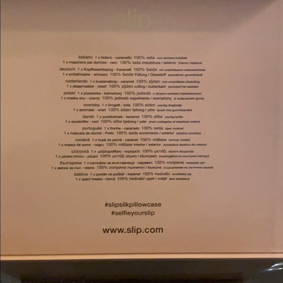 SLIPSILK BEAUTY SLEEP COLLECTION- mask and pillow - Picture 6 of 9